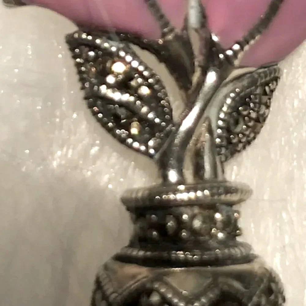 Beautiful Flowers 925 silver pin